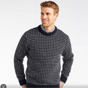 Vintage LL Bean Norwegian navy blue and cream thick knit crewneck sweater chunky